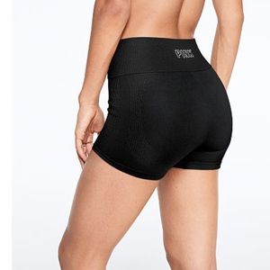 NWOT-VS PINK Seamless workout shortie